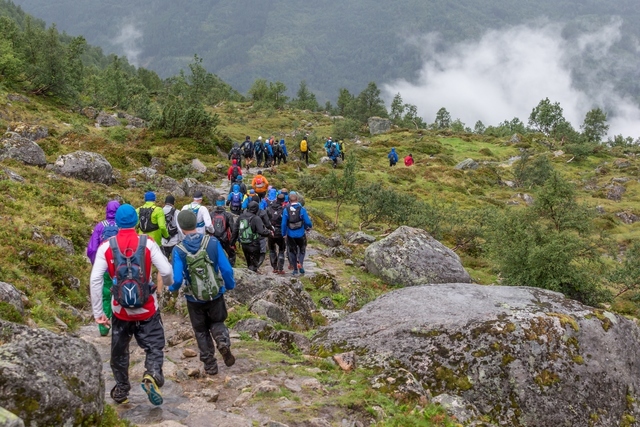 På nedtur etter en fin opptur tross tøft vær. (Foto: Ole Arne Schlytter)