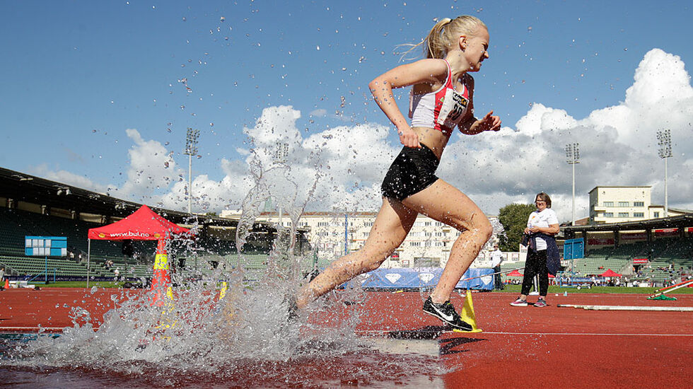 Mari Andreassen Rud vant U20-klassen på 3000 m hinder. (Foto: Per Inge Østmoen). 