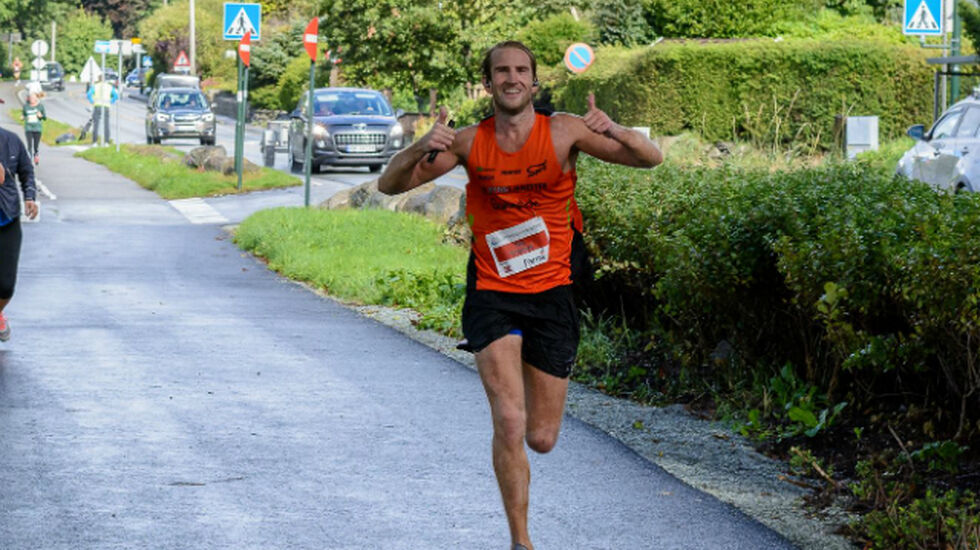 Thomas Asgautsen fra Spirit friidrett seiret med solid margin på maraton distansen. Foto: Øyvind Andersen Stavanger Fotoklubb.