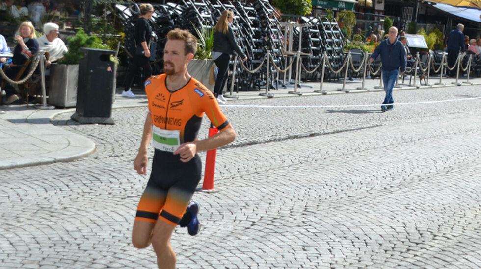 Ørjan Grønnevig løp inn til årets raskeste femkilometer da han vant distansen i Stavanger Maraton 25.august 