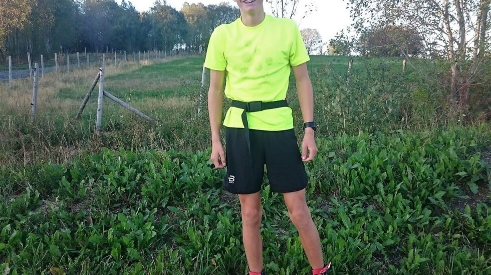 En fornøyd Stian Fedreheim på toppen av Hovindberget etter å ha knepet seieren i ukas testløp. 