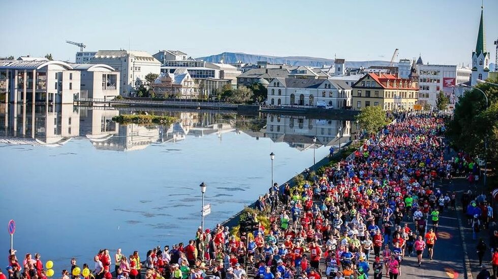 Årets Reykjavik Maraton, hvor dessverre både maraton- og halvmaratonløypene var for korte, hadde i år 11970 fullførende på alle distanser hvorav 110 var norske (Arrangørfoto).  