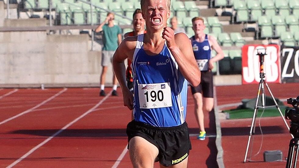 Sigurd Ruud Skjeseth under Boysen Memorial på Bislett 5. juli i år da han løp 5000 m under 14 minutter for første gang - i Orion-drakt! (Foto: Kjell Vigestad)