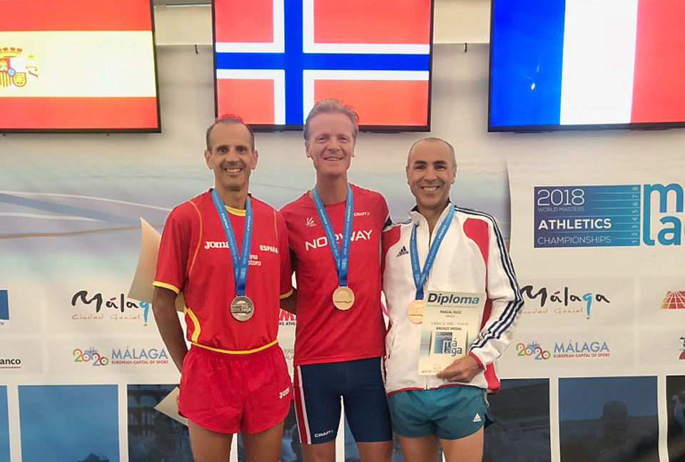 VM for veteraner: Nils Kristian Heggheim vant 3000 m hinder i Malaga fredag ettermiddag. (Foto: privat)