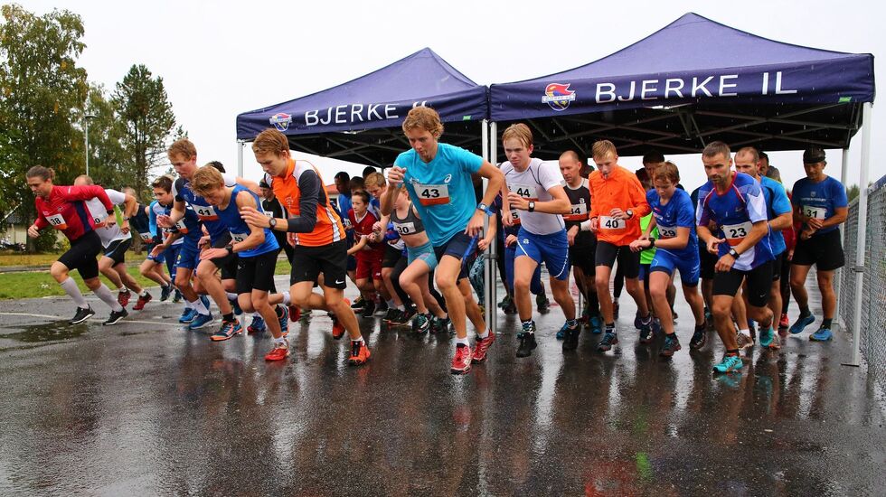 Fra starten i Maura. (Foto: Bjørn Hytjanstorp)
