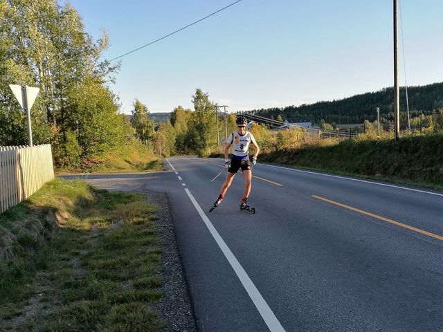 Martin Stensrud mot mål ved Hagen grendehus i fjorårets rulleskikarusell i Elverum.
