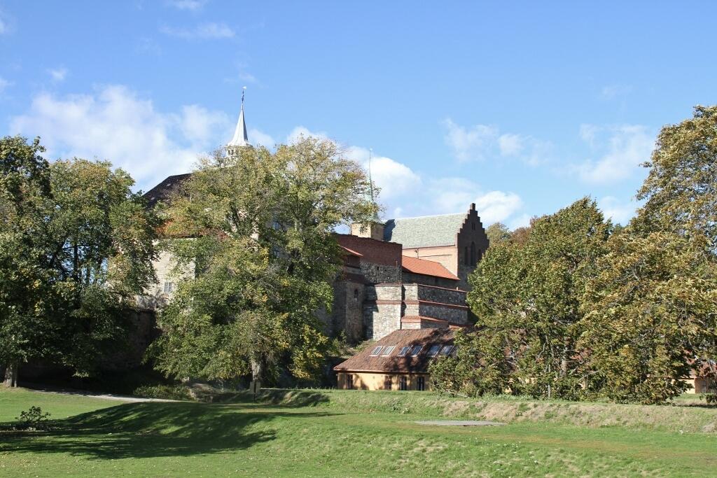 IMG_2678_Akershus_slott_og_rundingsbøye (1024x683)