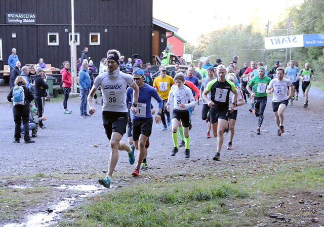 Eirik Johannessen la seg i tet direkte ut fra start, og der ble han. (Foto: Runar Gilberg)