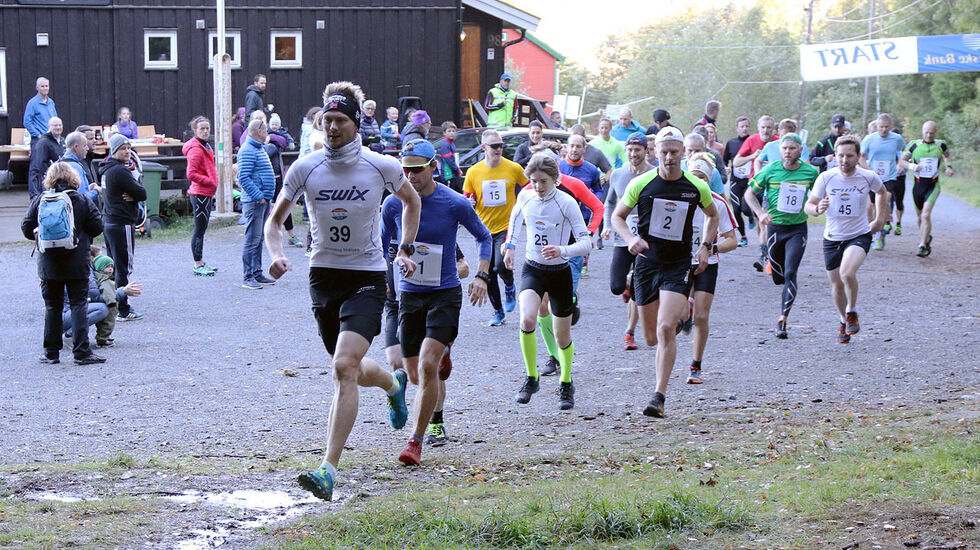 Eirik Johannessen la seg i tet direkte ut fra start, og der ble han. (Foto: Runar Gilberg)