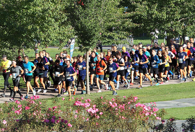 Det er fortsatt mulig å bli med på det store maratontoget gjennom Oslos gater. (Foto: Kjell Vigstad)