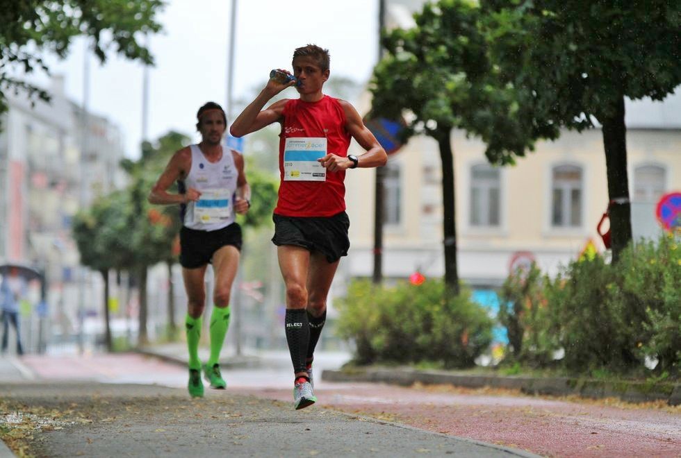 Ivrig løper: Andreas Grøgaard (i front) er en ivrig maratonløper. Her fra halvmaraton i Sommerløpet i Kristiansand. Foto: Marianne Røhme