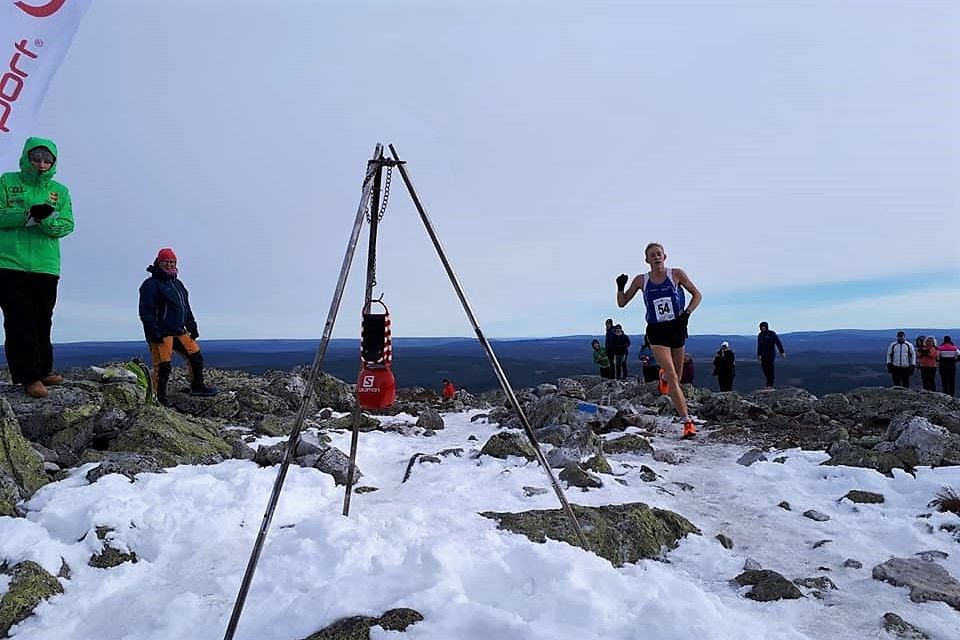 Even Brøndbo Dahl kan  trygt juble for seier på toppen av Trysilfjellet. (Foto: Bjørn Burås)