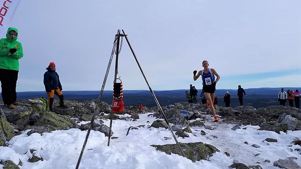 Even Brøndbo Dahl kan  trygt juble for seier på toppen av Trysilfjellet. (Foto: Bjørn Burås)