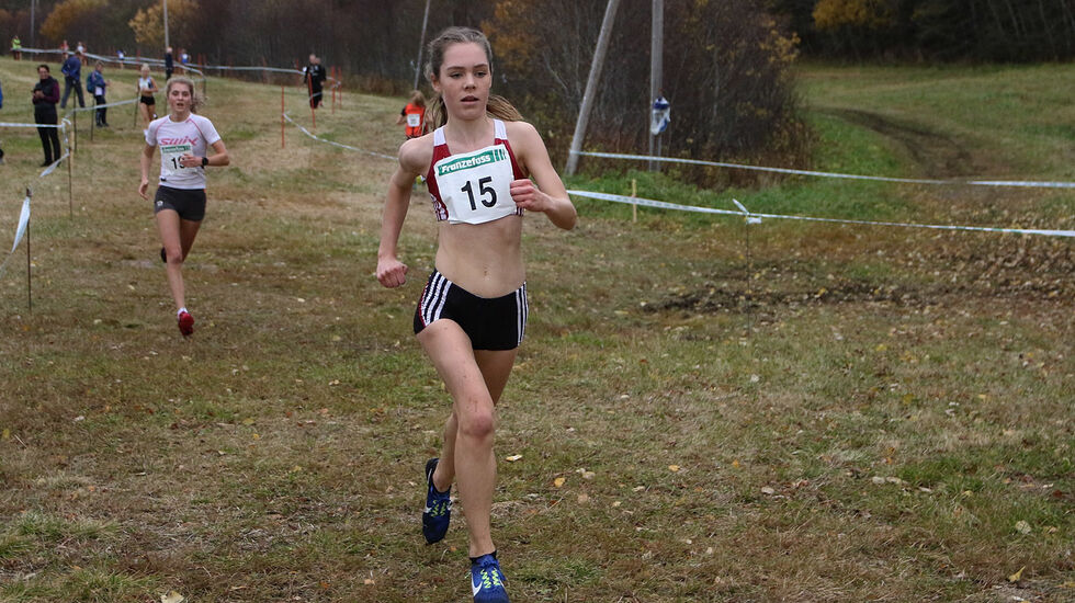 Emilie Mo løp fortest av alle jentene under 20 år. (Foto: Runar Gilberg) 