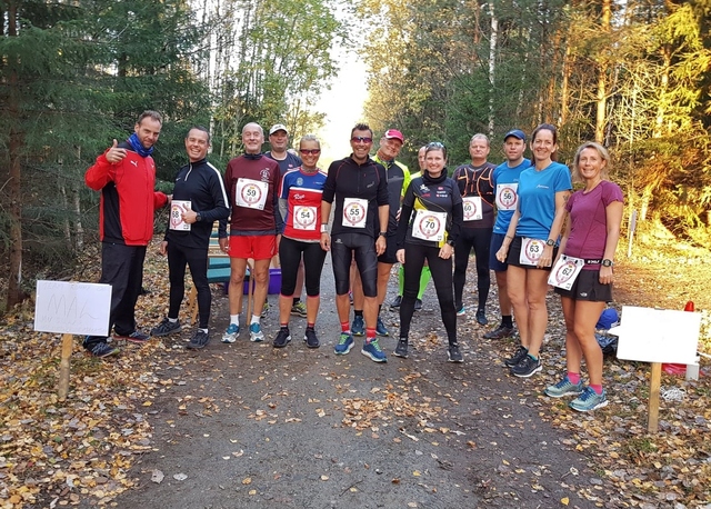Klare for tidlig start kl.09.00, Jan Billy gir klarsignalet. (Foto: Isabel Aarnes)