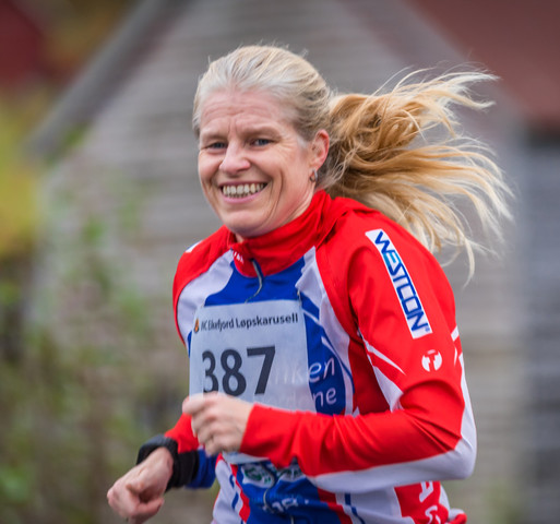 3000 meter kvinner A. Hollevik.jpg