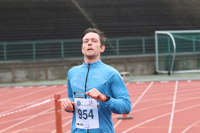 Odd Arne Engesæter inn til seier på maraton