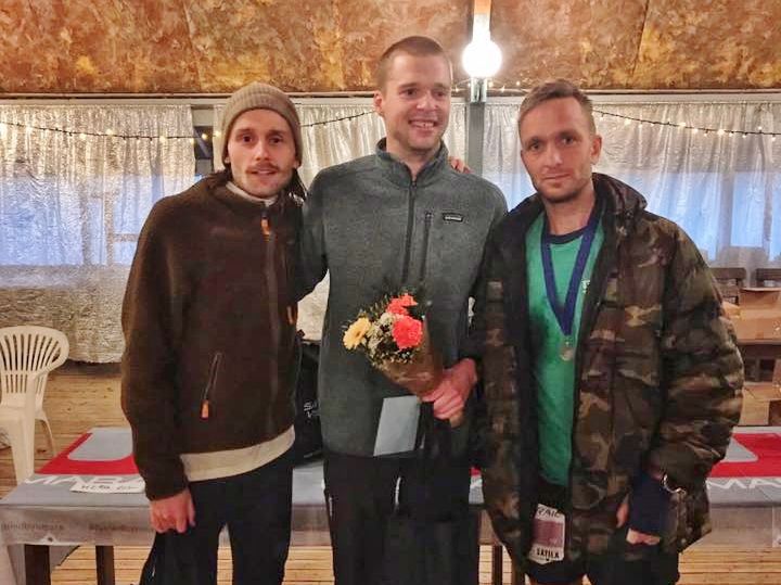 De tre raskeste på 82 km, Patrick Stangby (2), Ola Skatvedt (vinner) og Voktor Samuelsson (3). Arrangørfoto