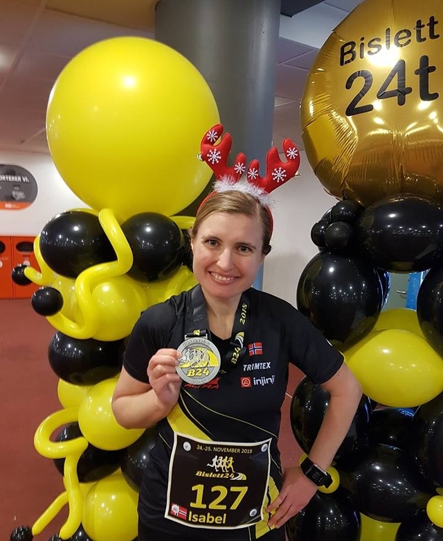 Isabel Aarnes, stolt innehaver av prestasjonsmedaljen etter Bislett 24-timers.