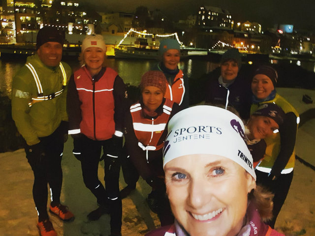 De hadde forventet fem løpere på første trening. Det kom åtte! God start for Kondistreninga i Skien. Foto: Privat