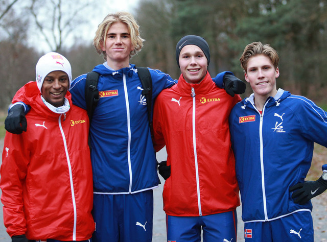 Juniorlaget minus Jakob Ingebrigtsen: Simon Steinshamn, Jonatan Vedvik, Håkon Stavik og Simen H Haugen. (Foto: Kjell Vigestad)