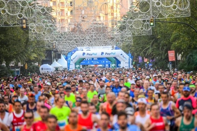 Fra starten av årets Malaga Maraton (Arrangørfoto).