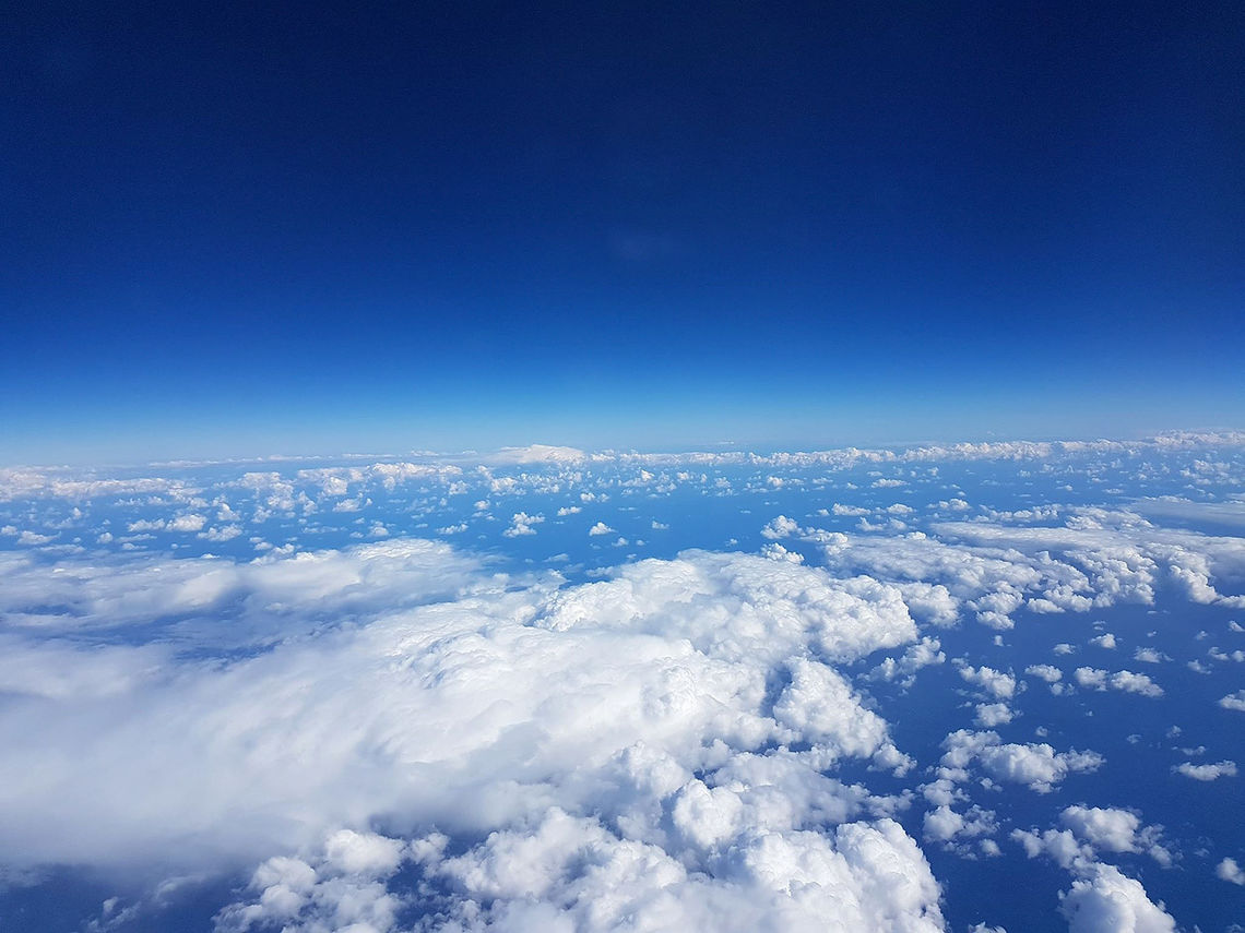 Det blir sagt at over skyene er himmelen alltid blå. (Foto: Eldbjørg D. Moxnes) 