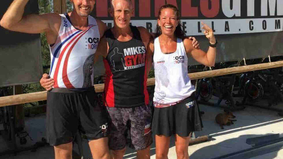 (Foto: Camilla Raade Fauske) Tim og Camilla på bryllupsreise til Mikes Gym! Her med Mike selv