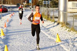 Mathias Oppegaaard vant Vinterkaruselløpet på Bjørkelangen. Bildet er fra et karuselløp i Sørum i november 2017. (Foto: Olav Engen)