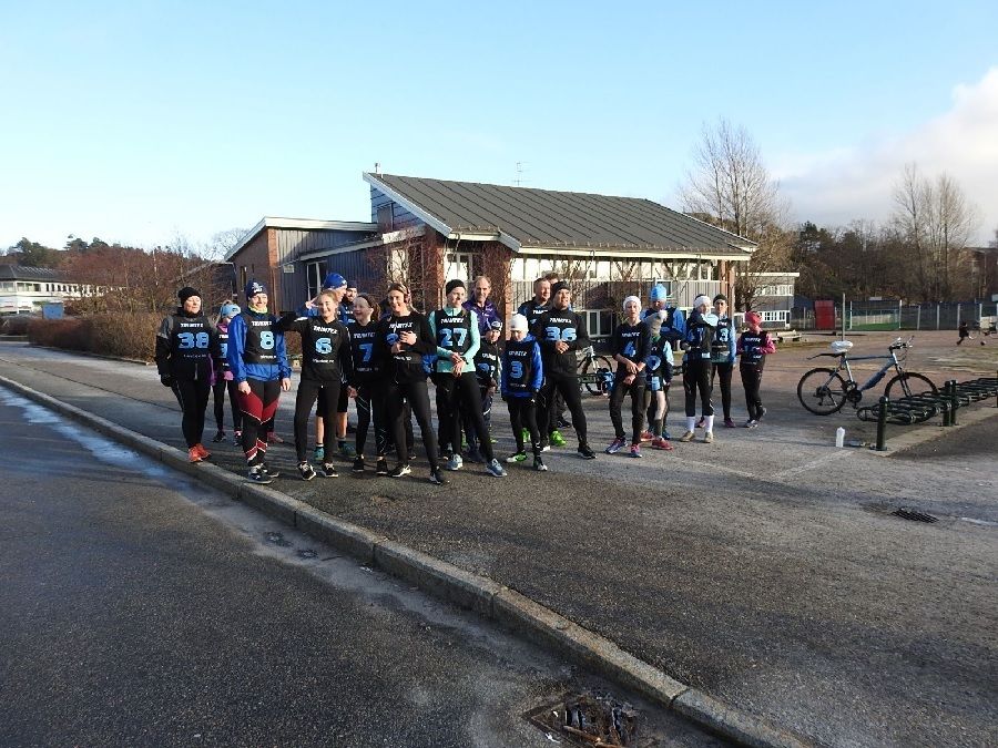 Fra starten av 3 km som hadde 32 deltagere (Foto: fnv.no/Ivar Gogstad)