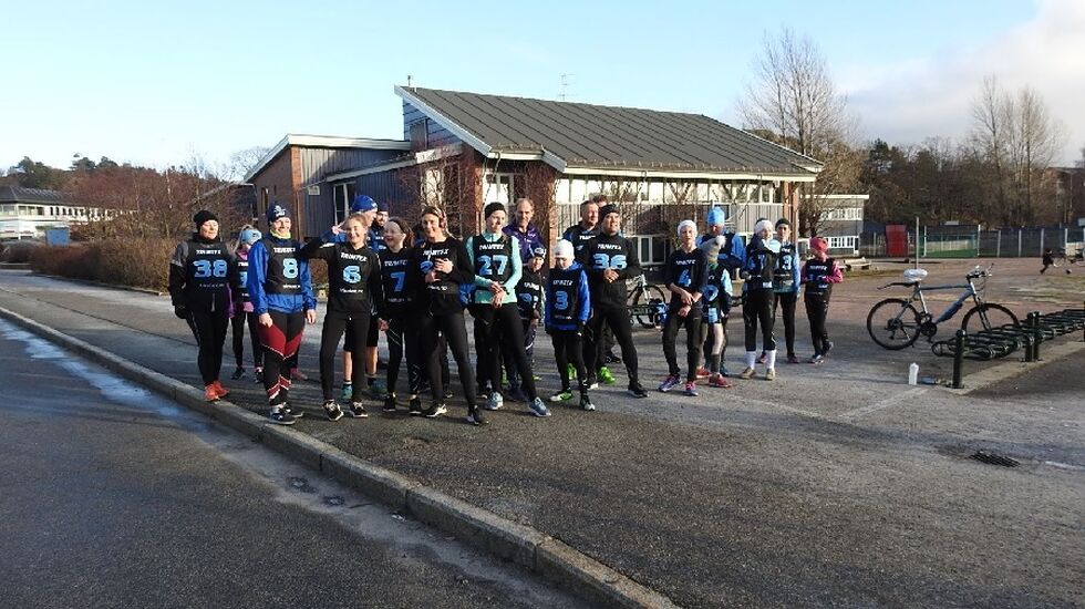 Fra starten av 3 km som hadde 32 deltagere (Foto: fnv.no/Ivar Gogstad)
