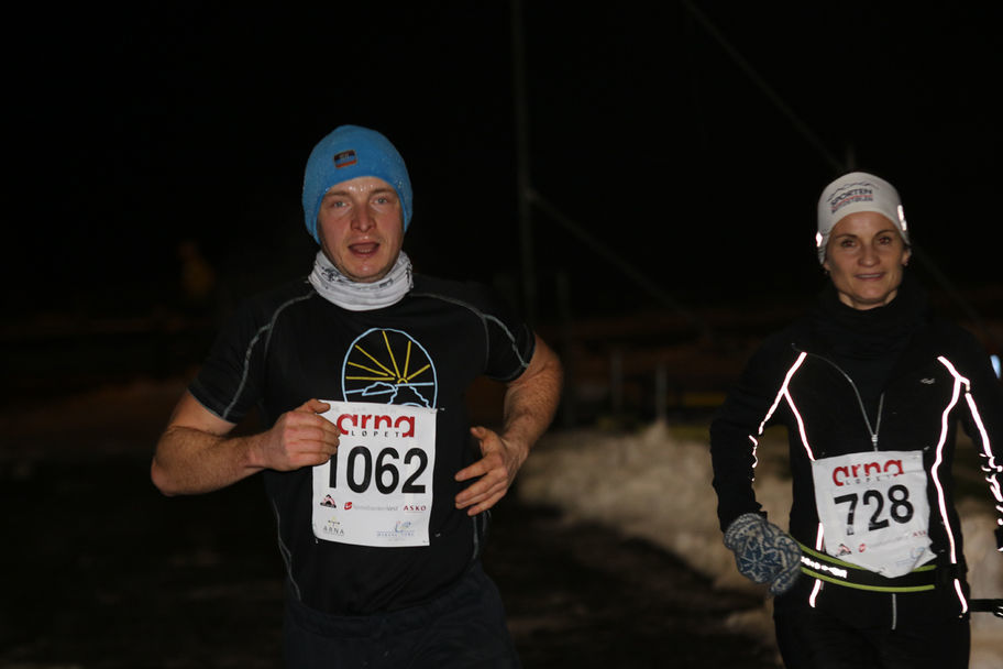 Janos Kozma og Vigdis Reigstad løper på hjemmebane i Frikarusellen