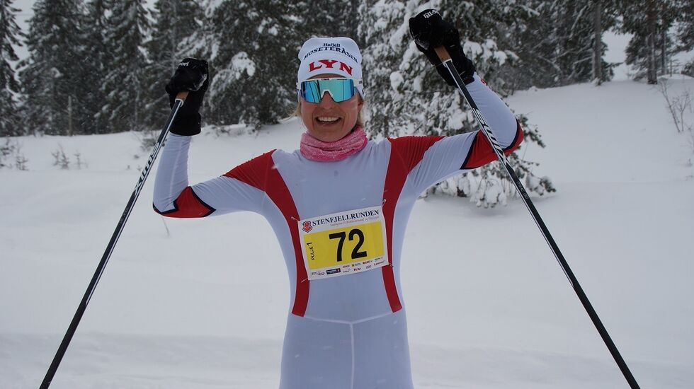 Barbro Sætha etter å ha sikret seg sesongens andre turrenn-seier på Hedmarksvidda. (Foto: Stein Arne Negård)