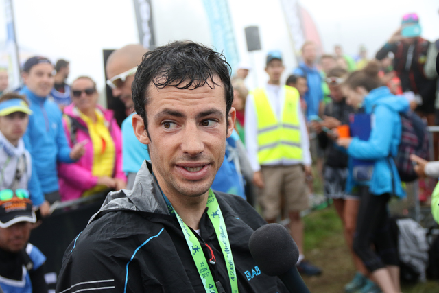 Kilian Jornet etter Mont Blanc Marathon 2017 som han vant. (Foto: Runar Gilberg)