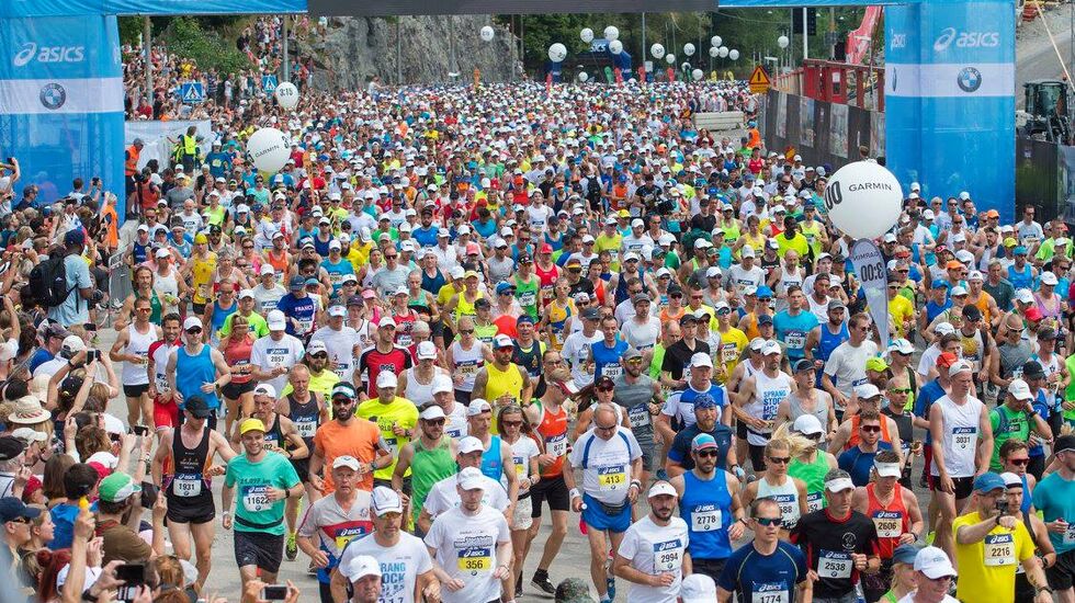 Fra starten i Stockholm Marathon 2018. (Arrangørfoto)