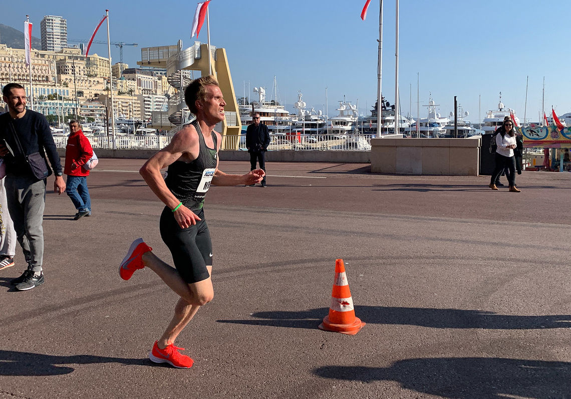 Sondre Nordstad Moen spurter inn til norsk rekord på 5 km i Monaco. (Foto: Mikkel Gisle Johnsen) 