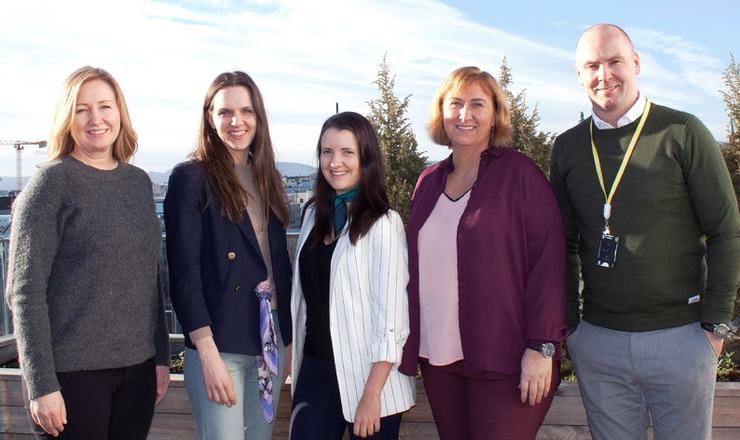 Fra venstre Anne Birgit Ro, Kristina Dorothea Drivdal, Angeliqa Axelsson, Christine Langbråthen og Michael Sund.