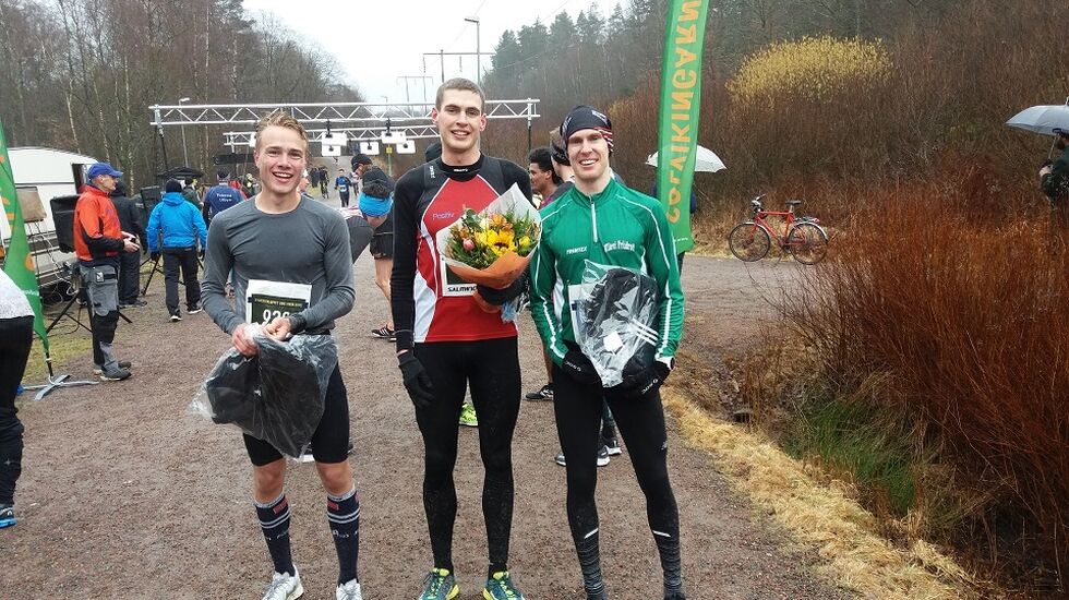 Norske Kasper Fosser (til venstre) kom på 2. plass i første del av Vårtävlingarna som gikk i Göteborg denne helgen (Foto: Vårtävlingarna/solvikingarna.se)