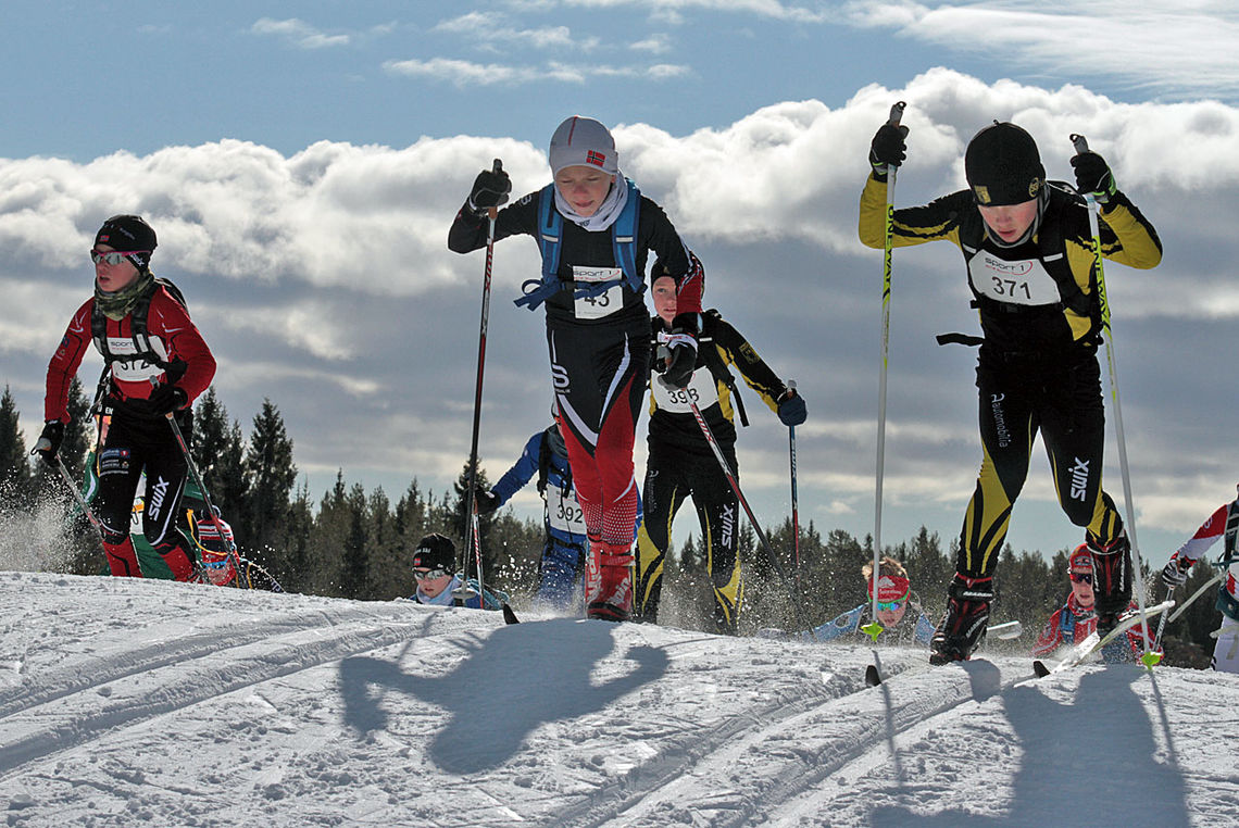 Framleis er det mange unge som har stor glede av å gå på ski, som her under Barnebirken. (Foto: Finn Olsen) 