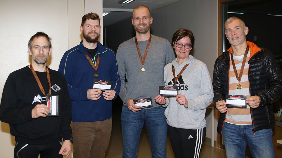Tradisjonen tro ble det trukket ut 5 gavekort på et årsabonnement fra Kondis. Vinnerne ble Lars Måge, Trond Inge Brakestad, Gudmund Øvsthus, Bodil Stranden, Asbjørn Ljones 