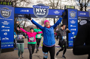 Kvinnene utgjorde et lite flertall i årets utgave av New York City Halvmaraton. (Foto: arrangøren)