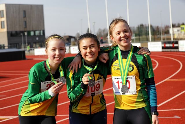 Madeleine Kristiansen, Elena Teresa Haugen-Teixer og Amanda Ekrem var tre av deltagerne på UNG-karusellen. (Foto: Bjørn Hytjanstorp)