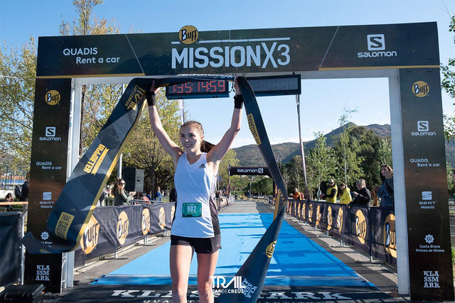 Yngvild Kaspersen kunne løpe over mål som klar vinner av Trail Cap de Creus. (Foto: arrangøren)