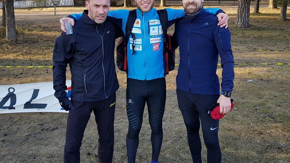 Magnus Rognstad Neby (til h.) og Endre Hjelseth (til v.) som var de to beste i 1. løp, ble denne gangen skjøvet ned et hakk av Petter Soleng Skinstad. (Foto: Håkom Amb)
