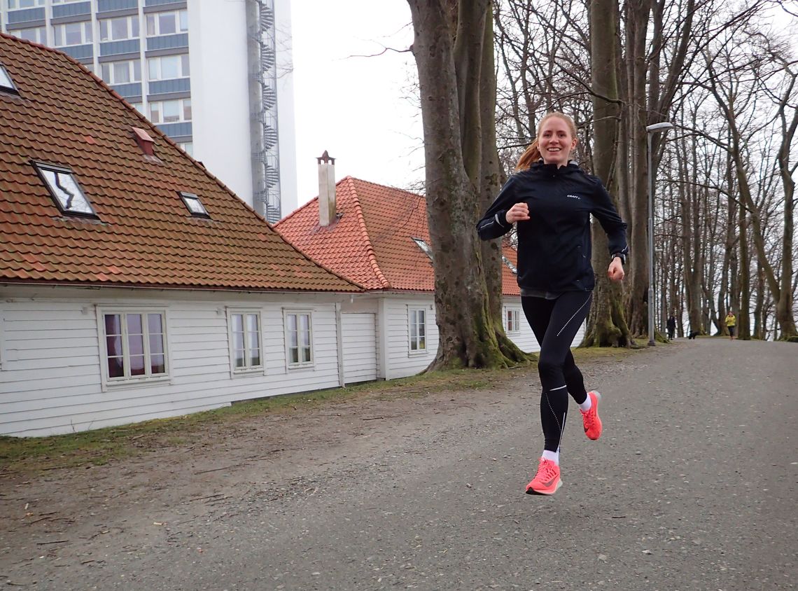 Start rolig: Når du stiller til start i et halvmaratonløp, så er det viktig at du starter rolig, mener Lina Rivedal. Foto: Marianne Røhme