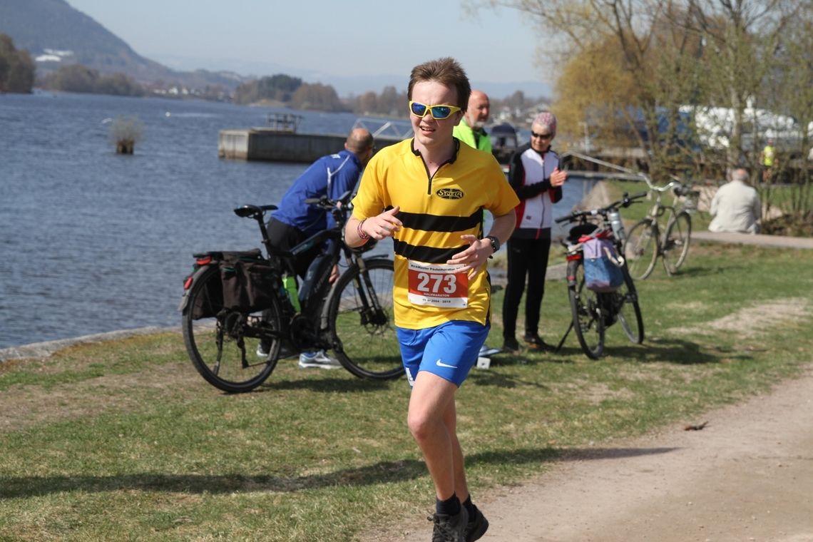 Egil Frydenlund fra Sturla Orientering var en av 143 løpere som fullførte maraton eller halvmaraton i Drammen andre påskedag. (Foto: Olav Engen)