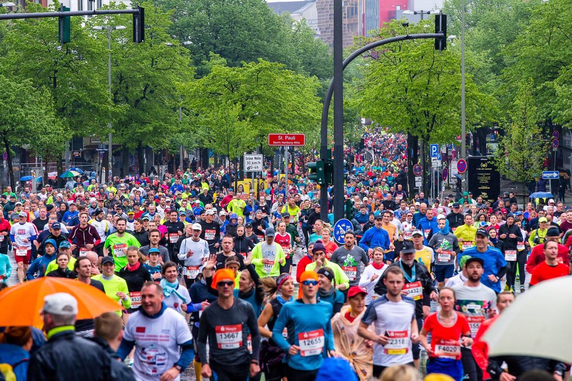 Det var 35000 påmeldte i Hamburg, ca 14000 av dem på maratondistansen. (Arrangørfoto)