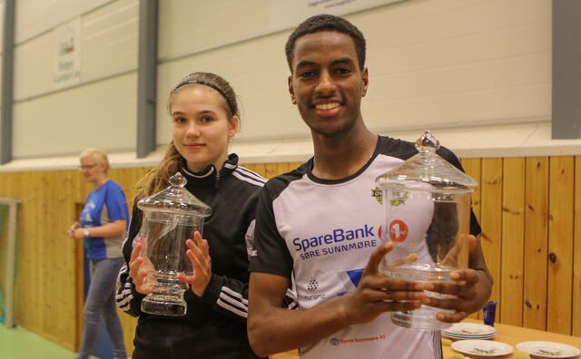 Nahom Kibreab og Tiril Hasund. Foto: Martin Hauge-Nilsen