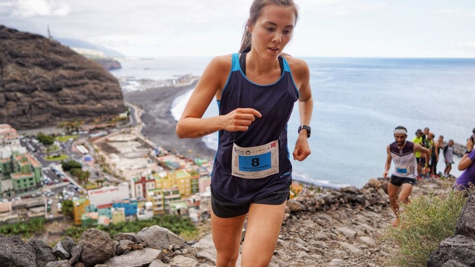 Yngvild Kaspersen kom på 3. plass i Transvulcania Vertikal KM. (Foto:©MRSWS )