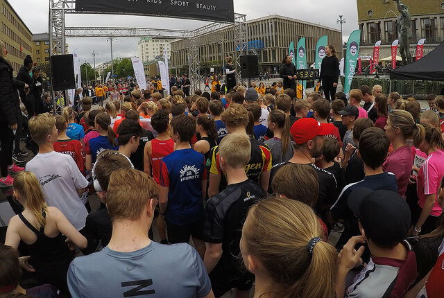 Start for CityVarvet og YogaRun. (Foto: Bjørn Johannessen)